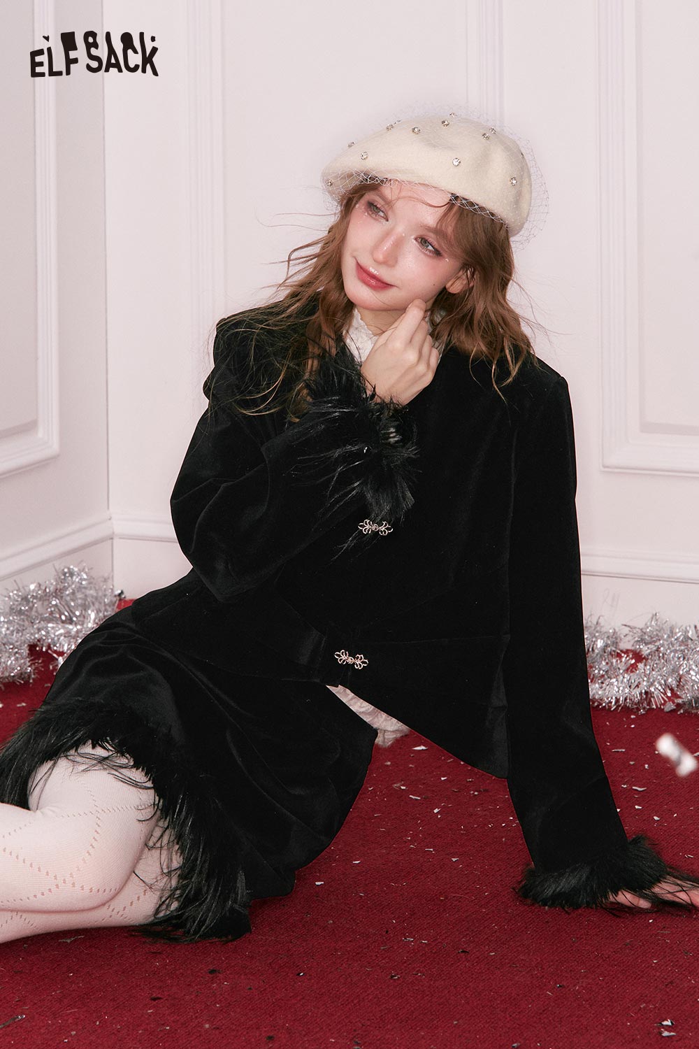 ELFSACK Black Velvet Jacket with Feather Trim and Stylish Button Closure for a Chic Look