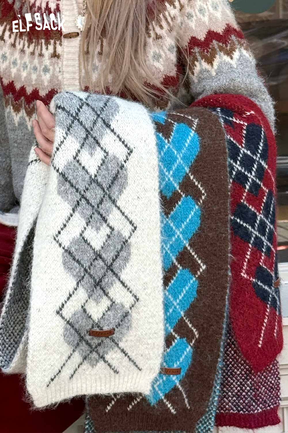 ELFSACK cozy scarves featuring a minimalist diamond pattern scarf in various colors for stylish layering