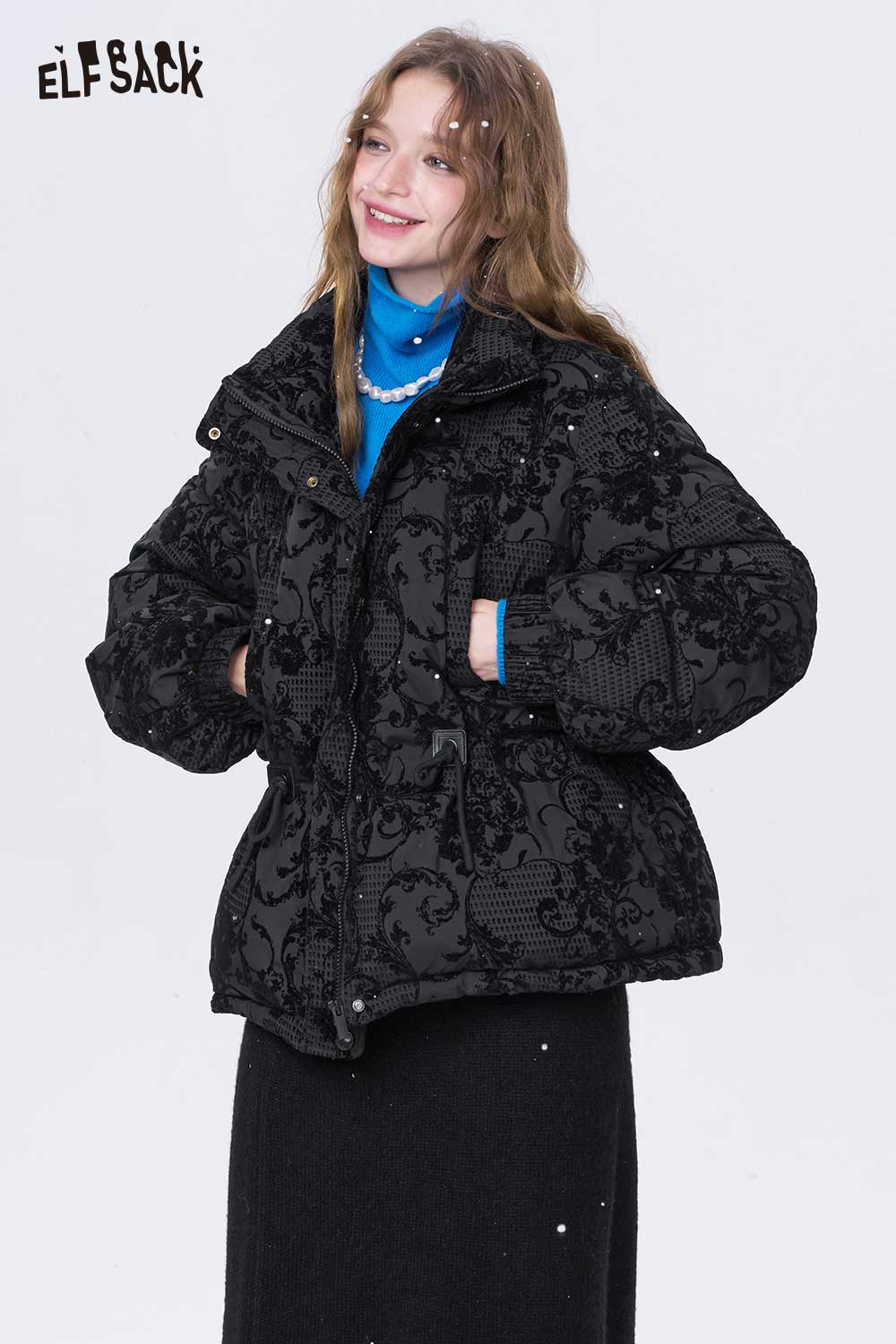 ELFSACK vintage jacquard puffy down coat in black with elegant patterns for a stylish winter look