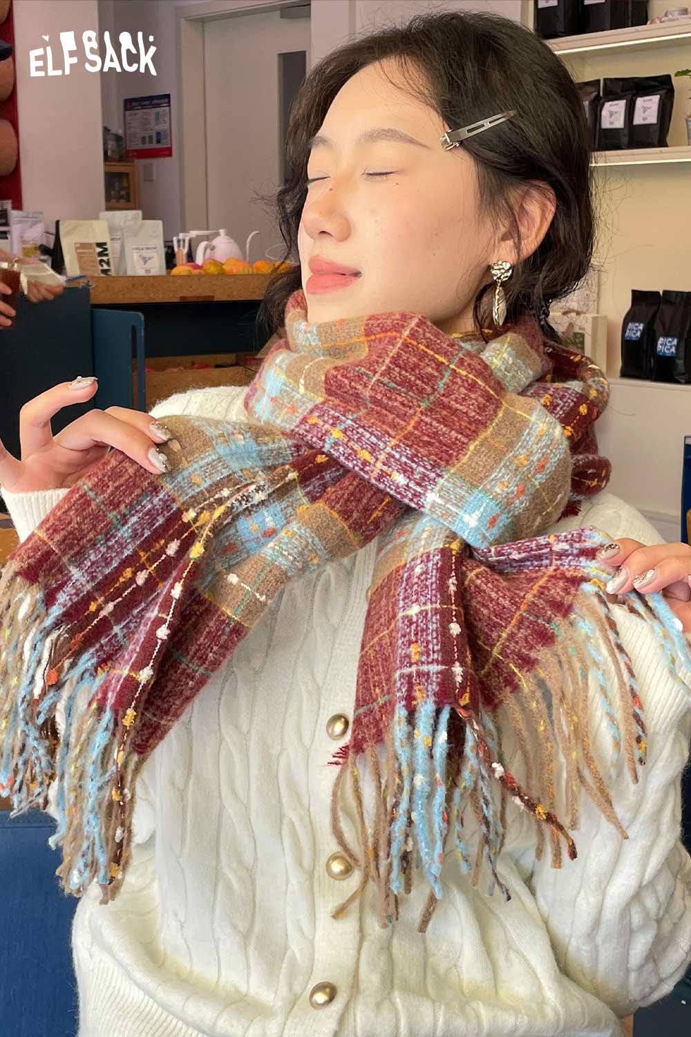 ELFSACK vintage plaid wool scarf featuring warm colors and fringed ends for stylish winter wear
