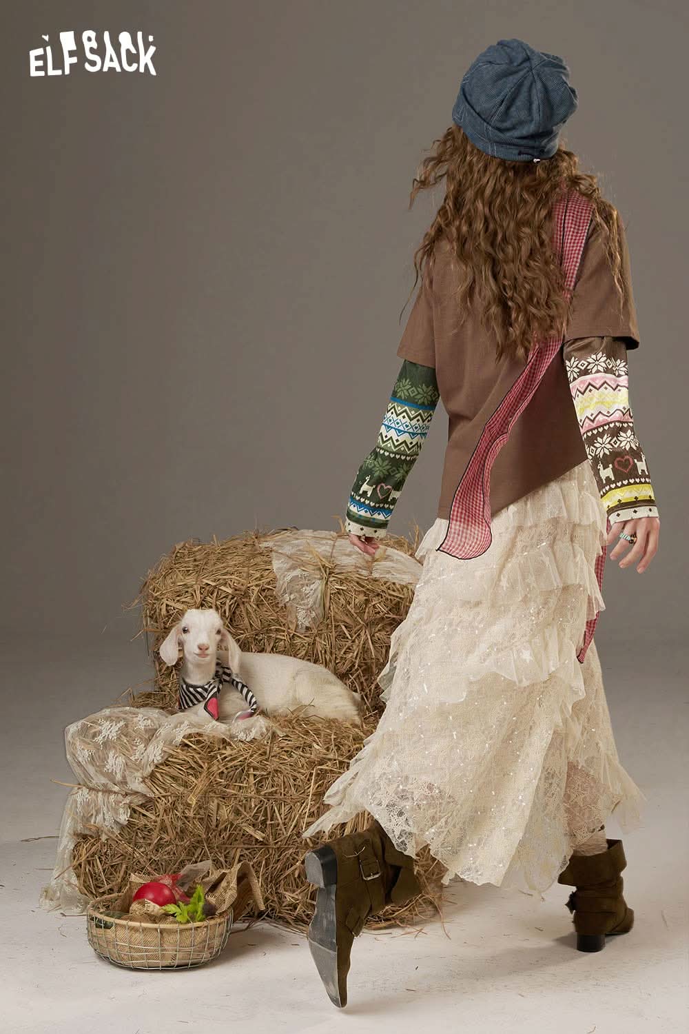 ELFSACK vintage print long sleeve t shirt paired with a flowing skirt, styled for a bohemian look