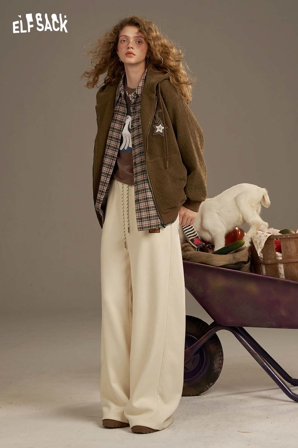 ELFSACK vintage print long sleeve t shirt styled with a cozy jacket and wide-leg pants
