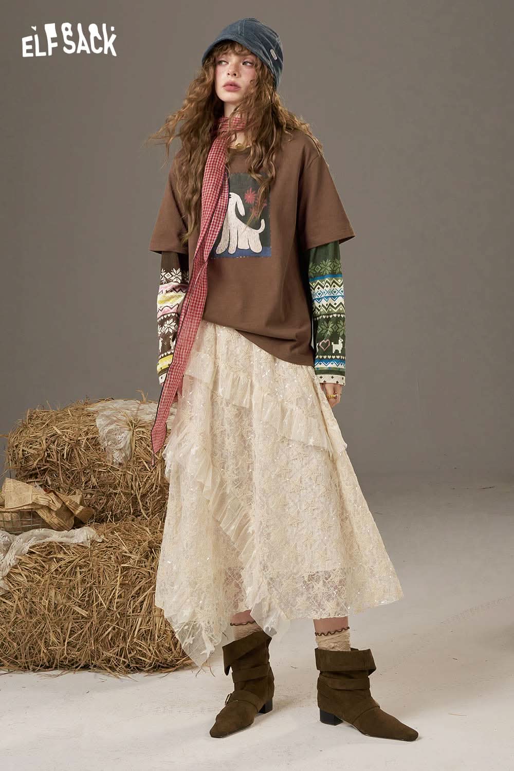 ELFSACK vintage print long sleeve t shirt styled with a boho skirt and scarf for a trendy look