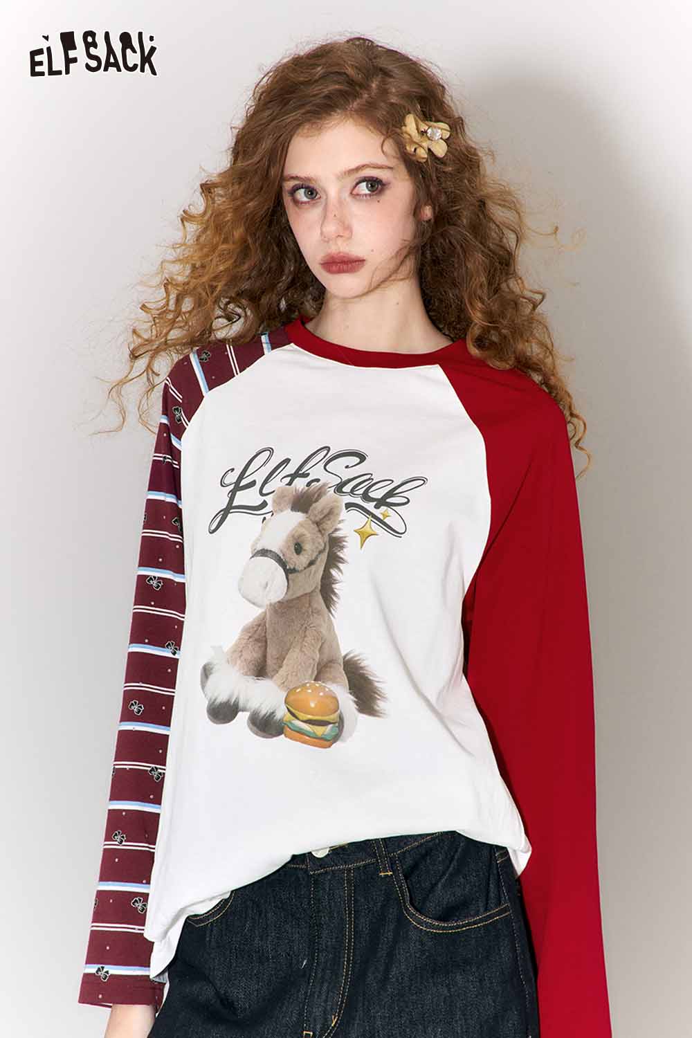 ELFSACK whimsical doll pony print t-shirt with playful graphic and contrast sleeves for unique style
