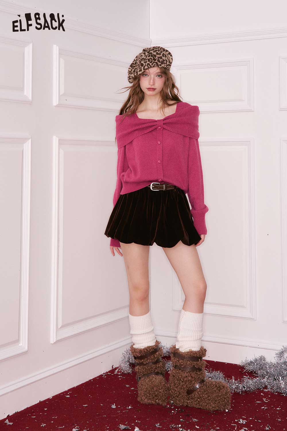 ELFSACK pink bow collar sweater for women paired with trendy velvet shorts and stylish accessories