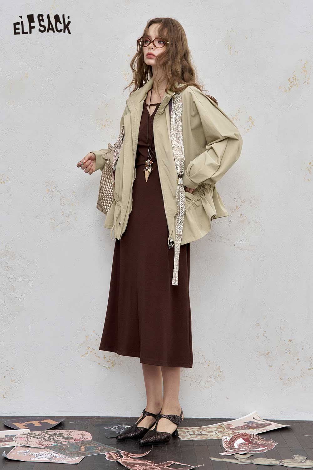 ELFSACK minimalist short jacket for women in beige, styled with a brown maxi dress and accessories