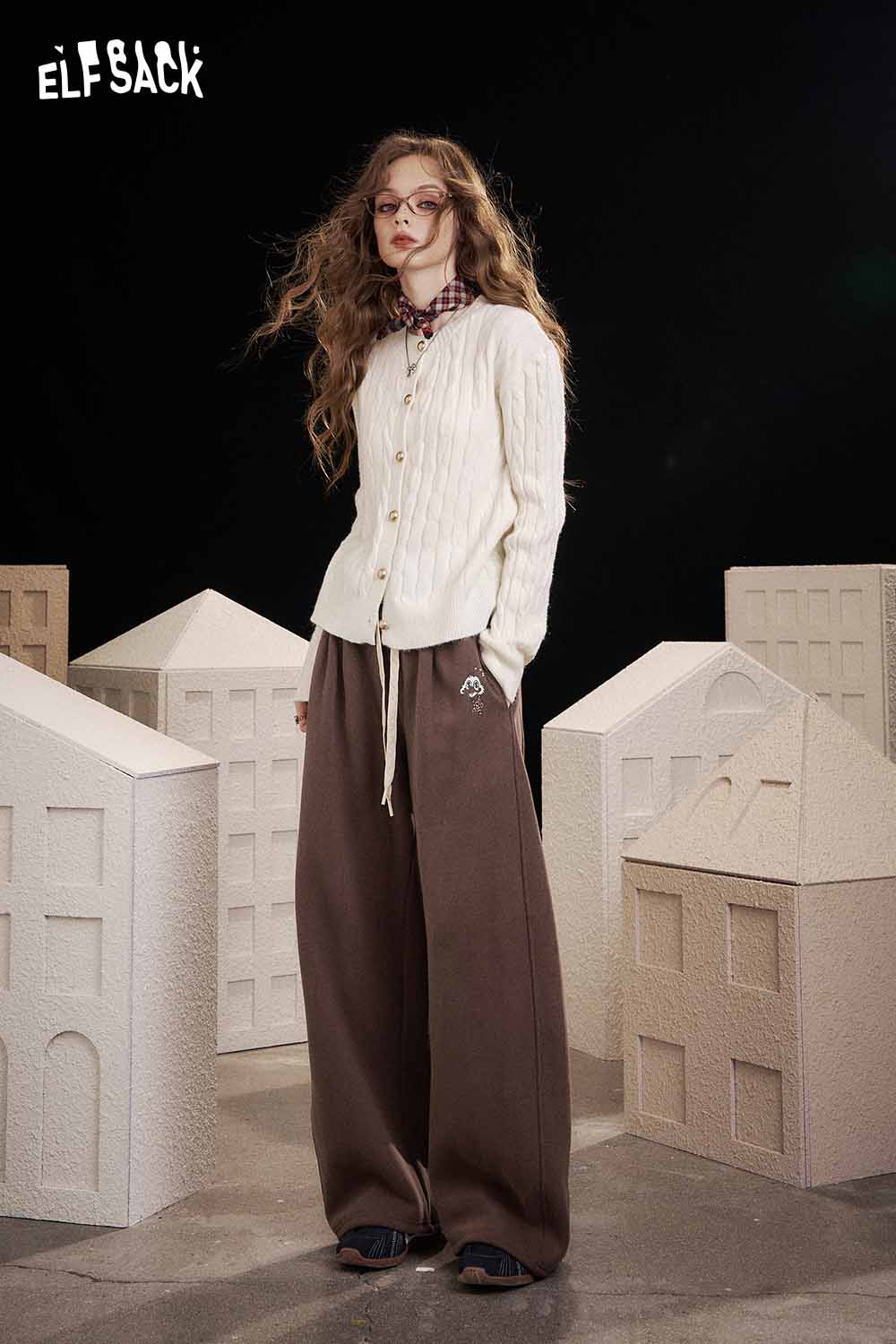 ELFSACK women's solid color straight leg pants with a relaxed fit, styled for a casual look