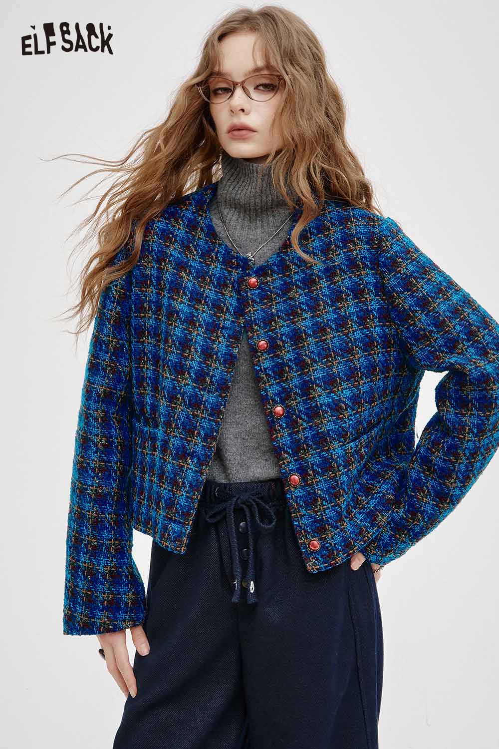 ELFSACK women's checkered short jacket featuring a vibrant blue and green pattern with a stylish button closure