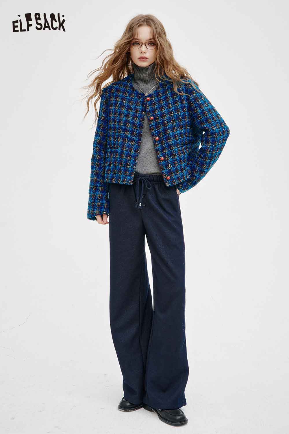 ELFSACK women's checkered short jacket in blue with a stylish check pattern, perfect for casual outfits