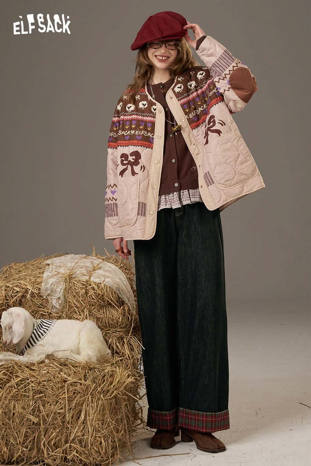 ELFSACK women's denim splicing pants styled with a cozy quilted jacket and hat, perfect for casual wear