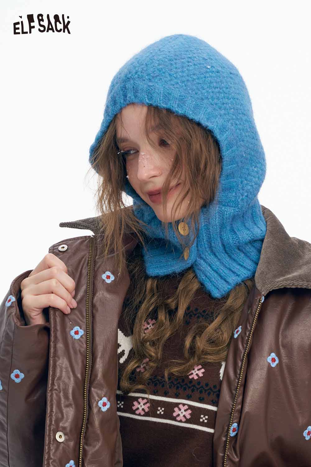 ELFSACK women's faux leather short down jacket paired with a blue knitted hood for winter style