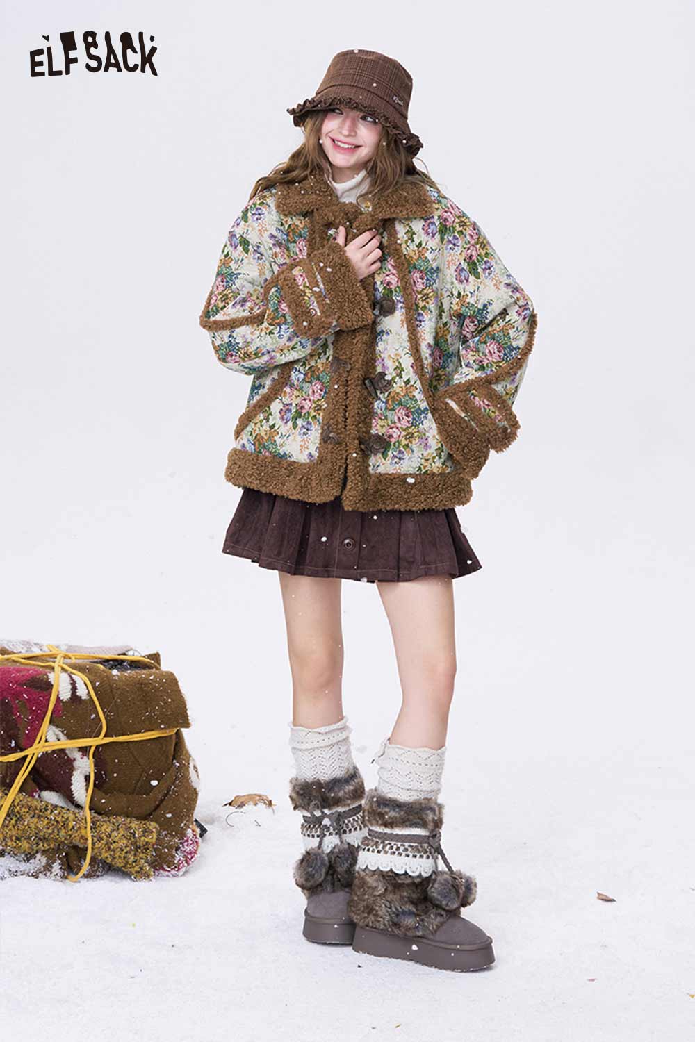 ELFSACK women's floral graphic coat with cozy design and oversized fit, perfect for chilly weather