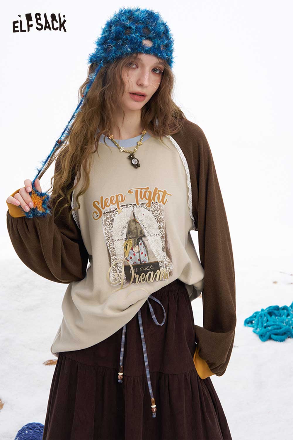 ELFSACK women's graphic letter tshirt in beige with dream-themed print and relaxed fit for casual style