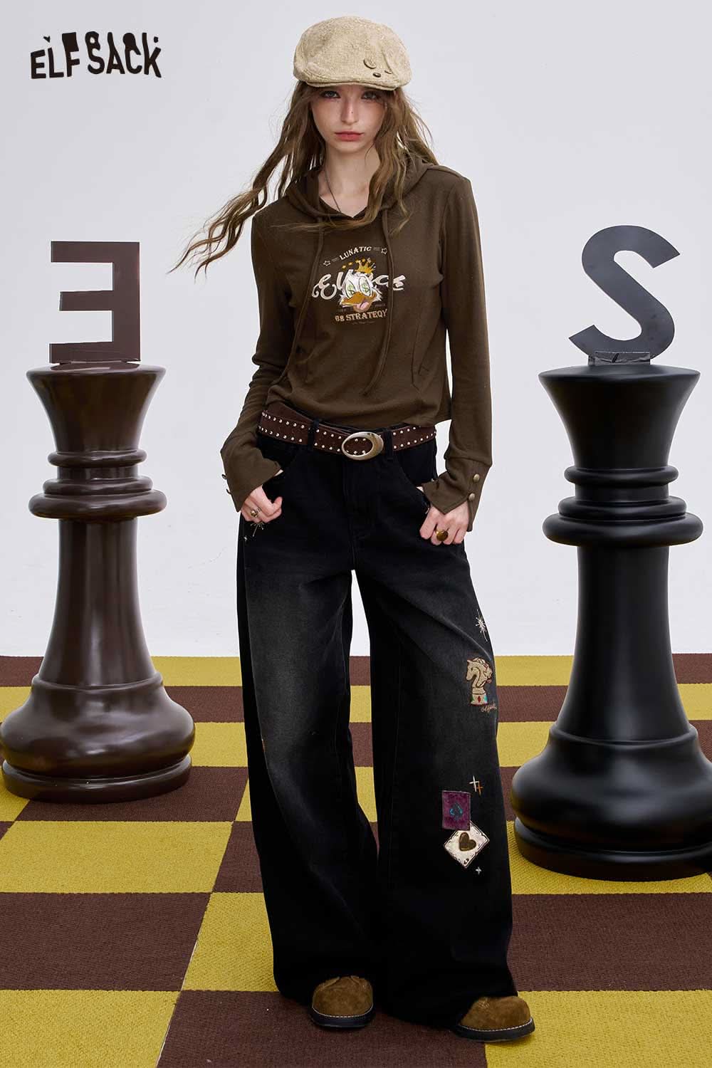 ELFSACK women's graphic long sleeve tshirt in brown with a stylish design for casual outfits