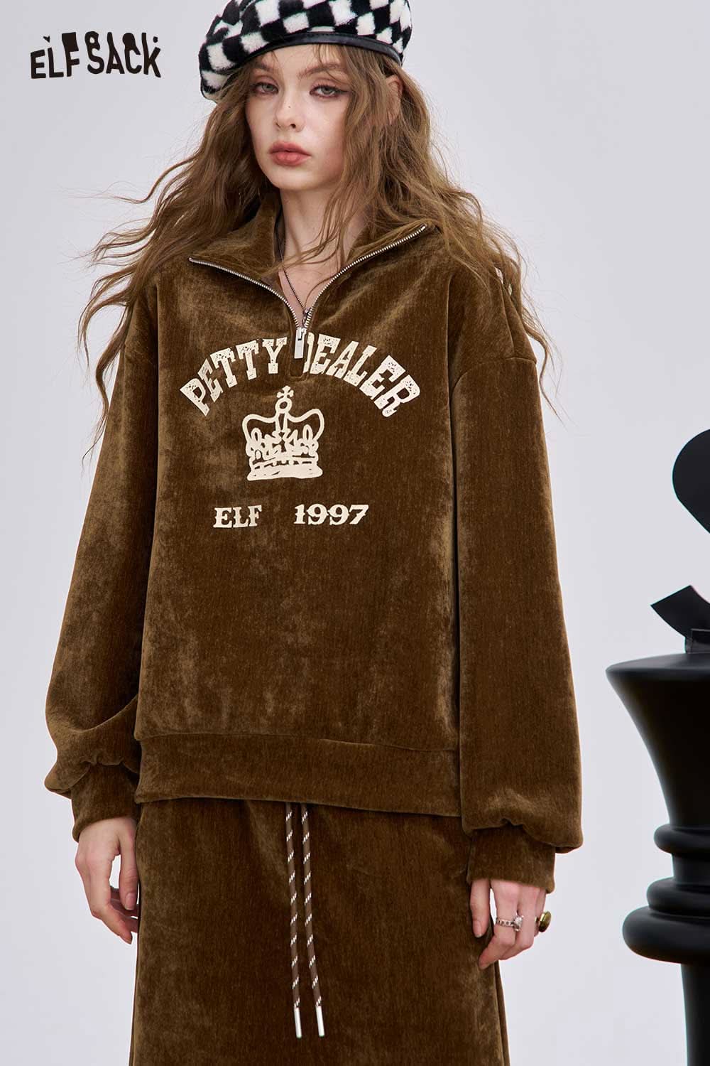 ELFSACK women's graphic sweatshirt and skirt set in brown with a crown and logo design