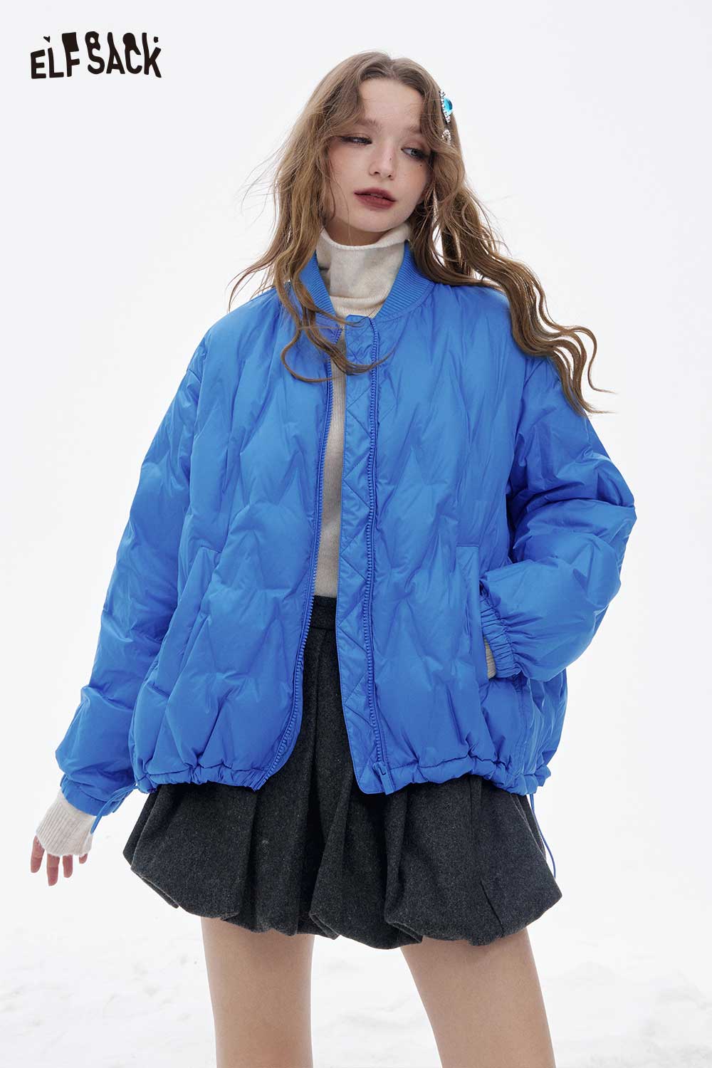 ELFSACK women's light down jacket in bright blue with a relaxed fit and cozy design for stylish warmth