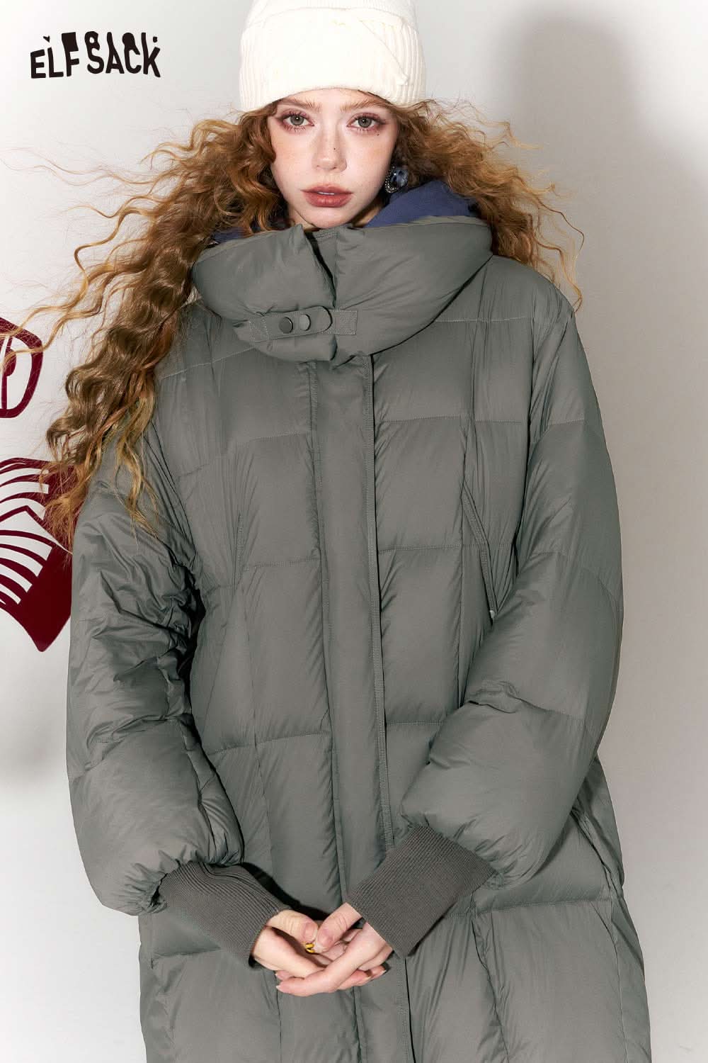 ELFSACK women's long puffer coat with hood in grey featuring a cozy design for winter warmth