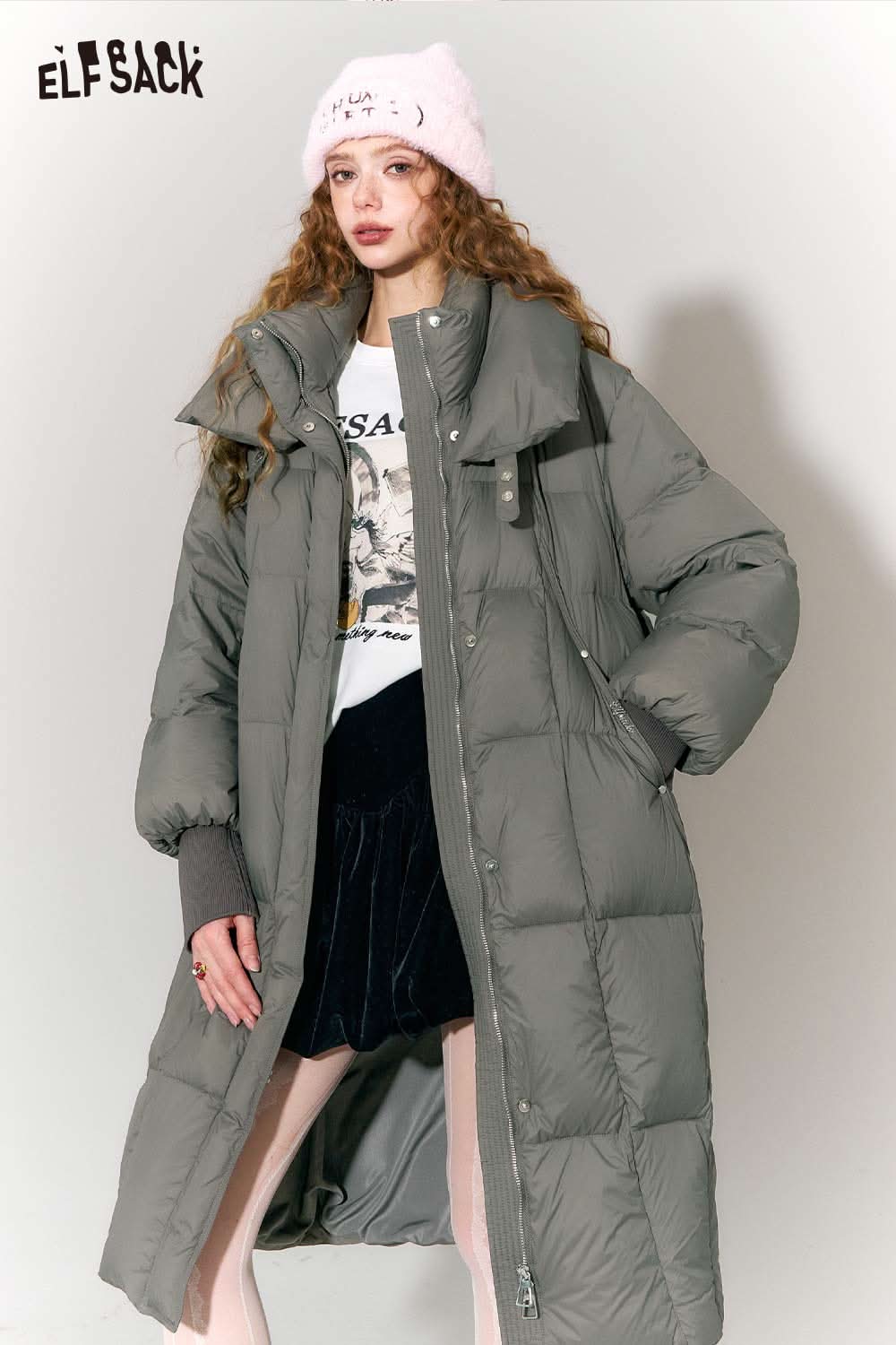 ELFSACK women's long puffer coat with hood in gray, featuring a stylish oversized design and warm insulation