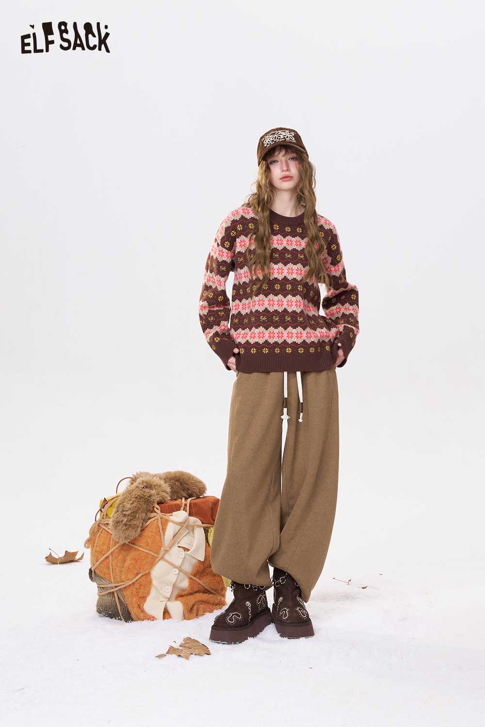 ELFSACK women's loose drawstring sweatpants in a casual outfit styled with a patterned sweater
