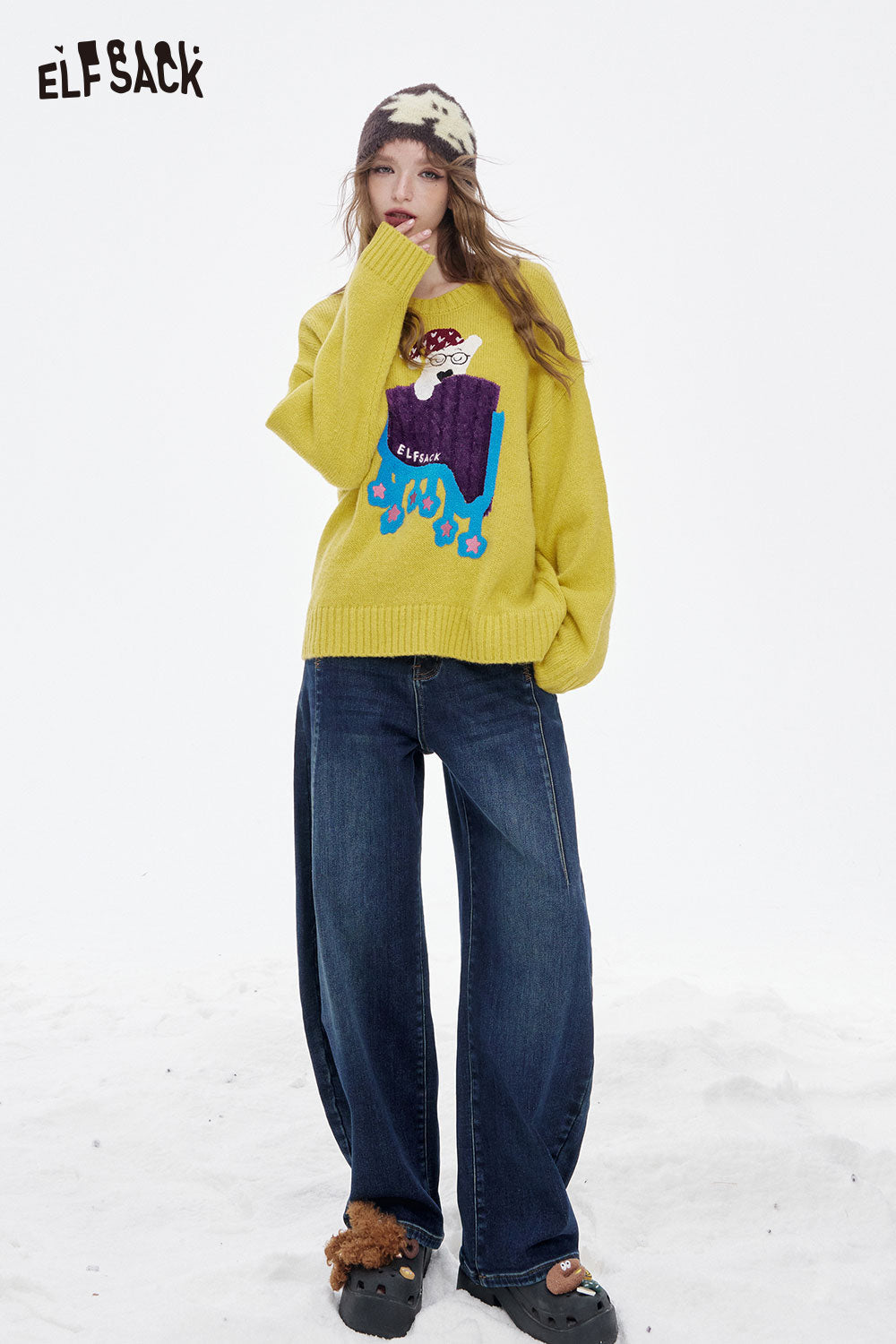 ELFSACK women's loose fit floor length jeans paired with a vibrant oversized sweater for a trendy look