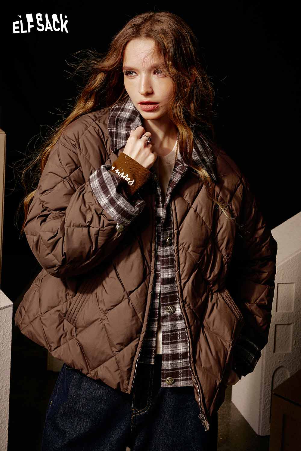 ELFSACK women's plaid down jacket in brown with a stylish quilted design for cold weather