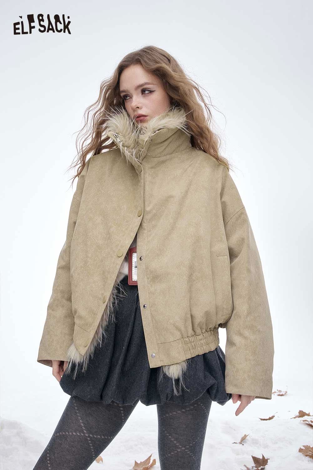ELFSACK women's plush lined down jacket in beige with a cozy fur collar and stylish design