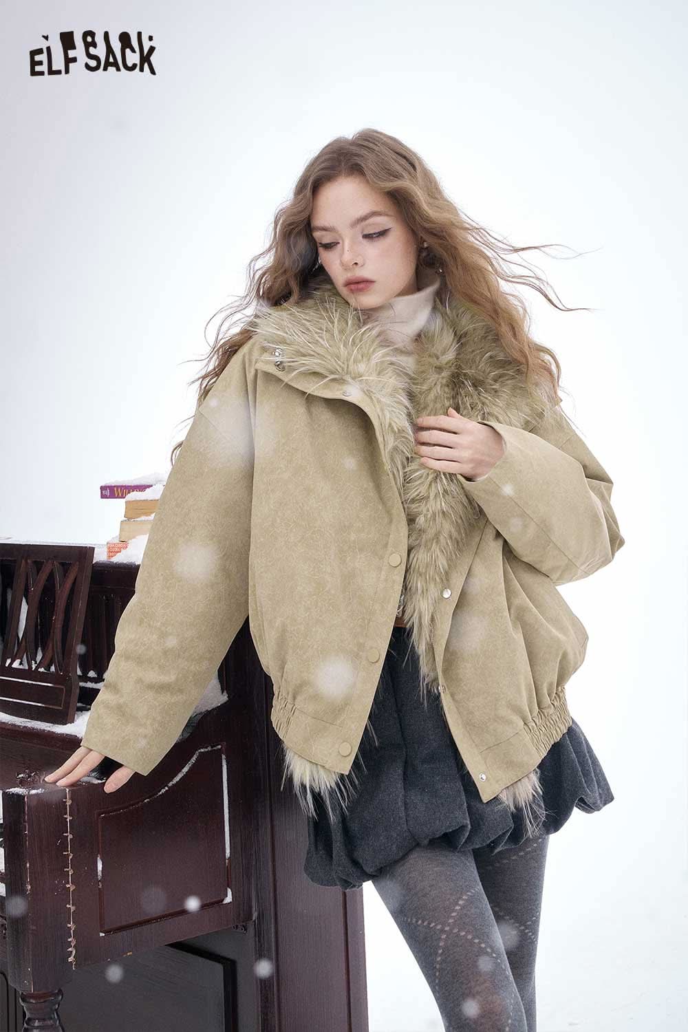 ELFSACK women's plush lined down jacket in beige with faux fur collar, perfect for winter warmth and style.