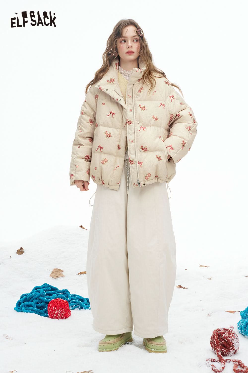 ELFSACK women's short down jacket with floral embroidery, perfect for stylish winter outings