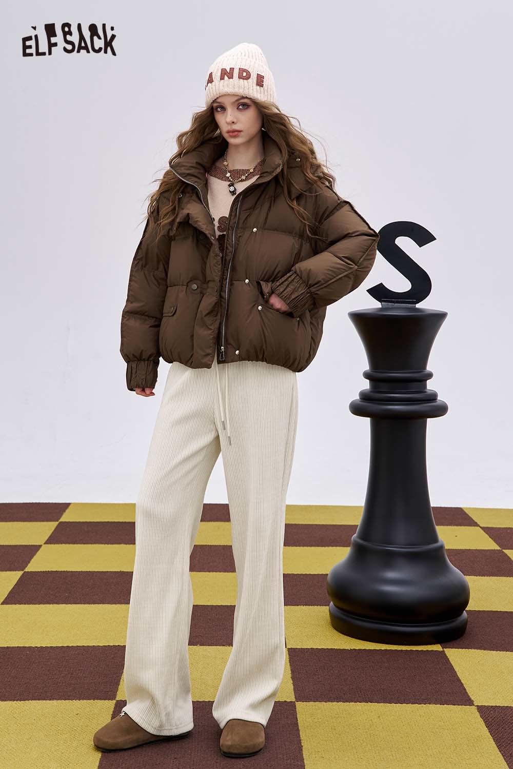 ELFSACK women's slim fit elastic drawstring pants styled with a brown puffer jacket and winter accessories