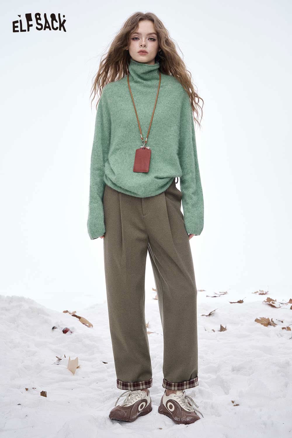 ELFSACK women's striped cuff straight pants in olive green, styled with a cozy turtleneck sweater