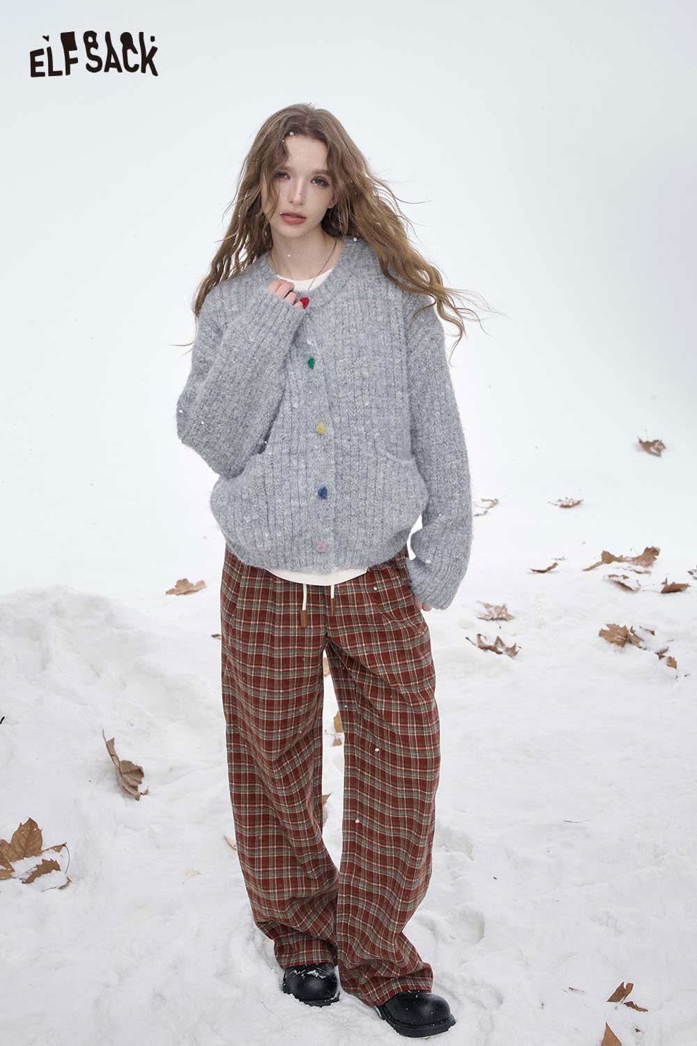 ELFSACK women's striped floor length pants in a relaxed fit, perfect for casual winter wear.