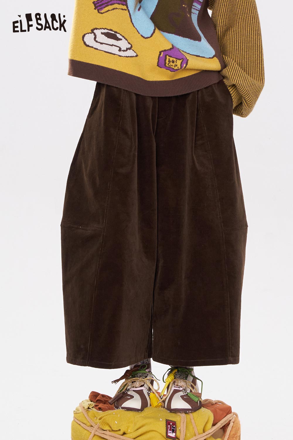 ELFSACK women's wide leg pants in brown corduroy with stylish pockets for a trendy casual look