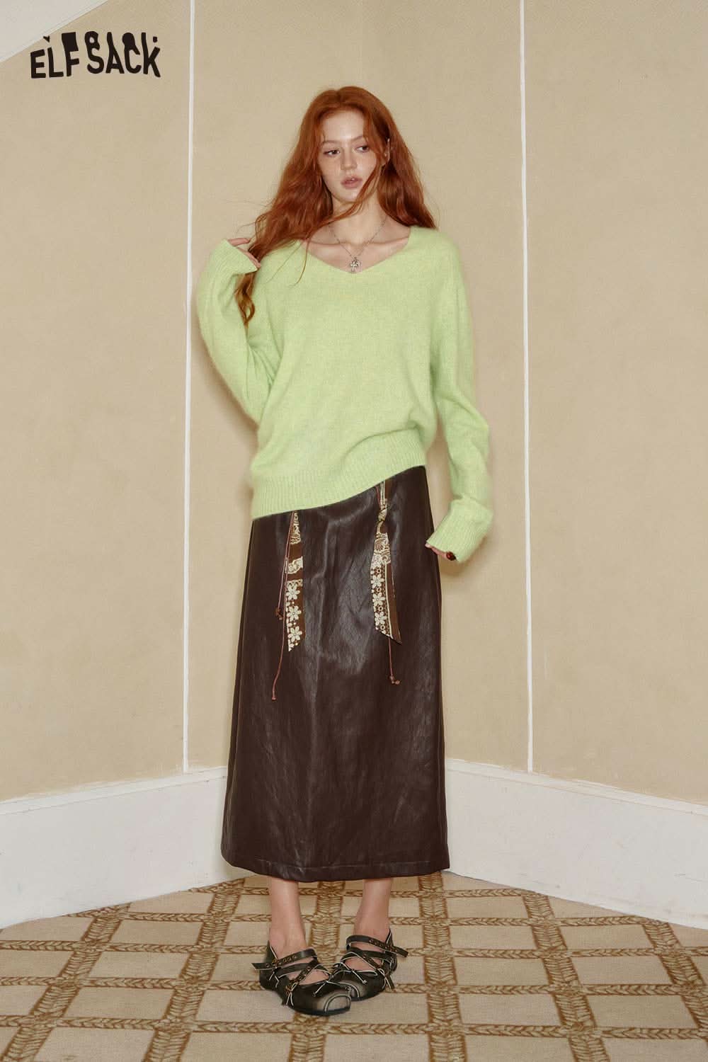 ELFSACK wool blend oversized sweater women in light green, perfect for a stylish and cozy winter outfit.