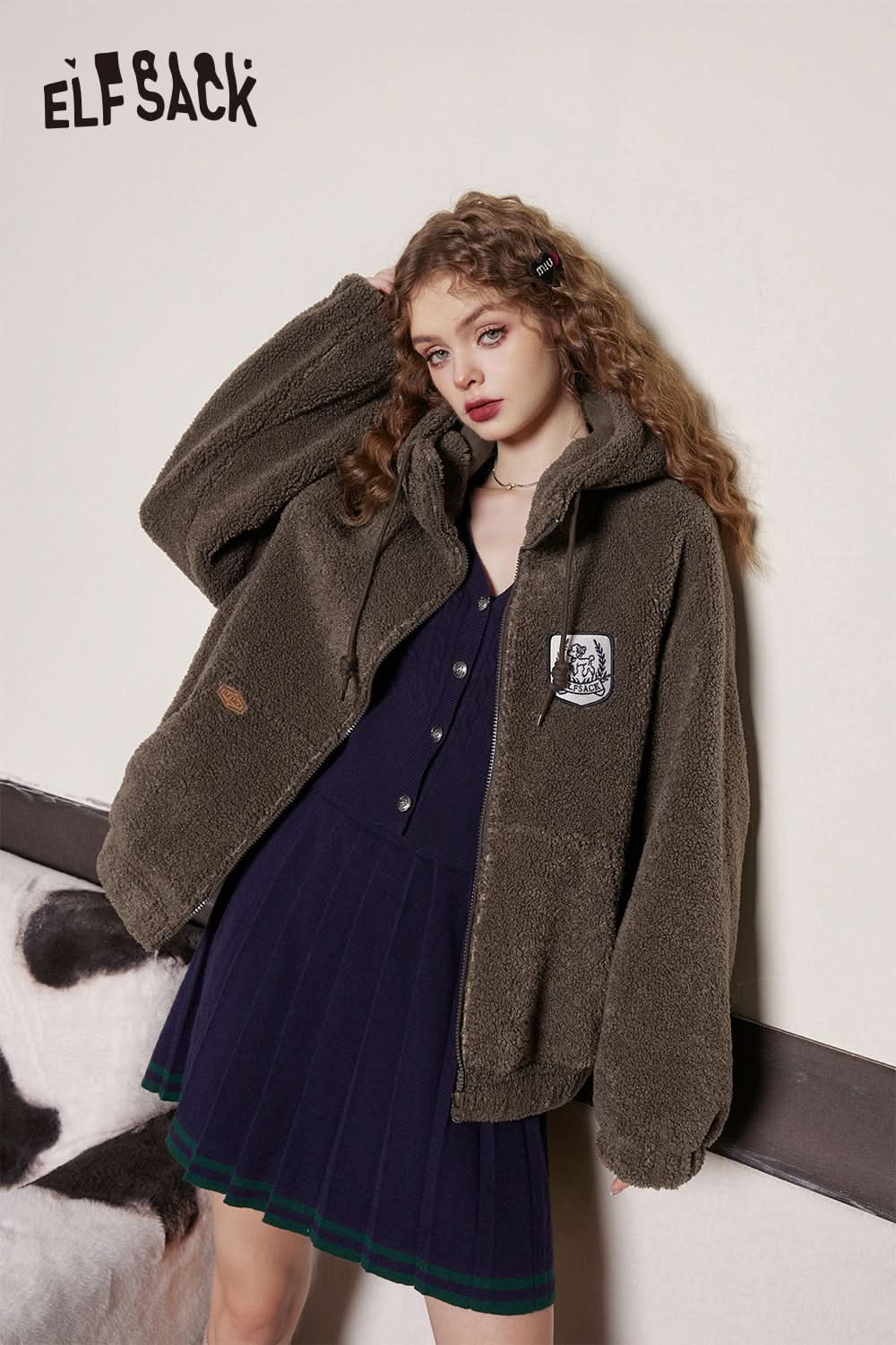 ELFSACK Hoodies Fleece Cotton Coats Women Patch Dog Short Outwears