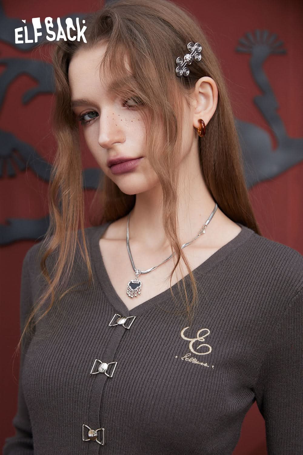 ELFSACK Free Necklace Slim Sweater Women Chinese Style Solid Color Basic Tops