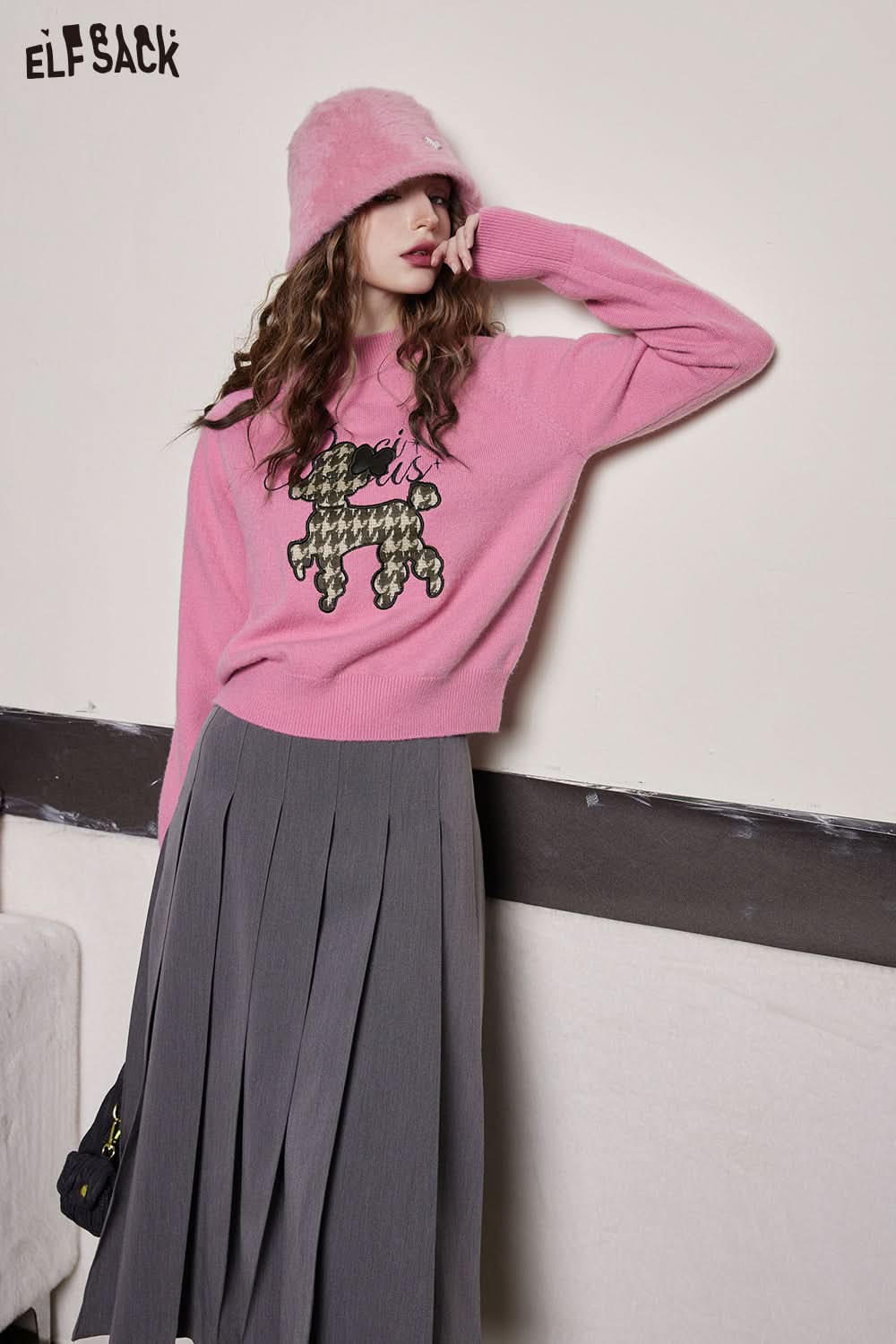 ELFSACK Warm Dog Patch Turtleneck Sweater Women Casual Vintage Knitwears