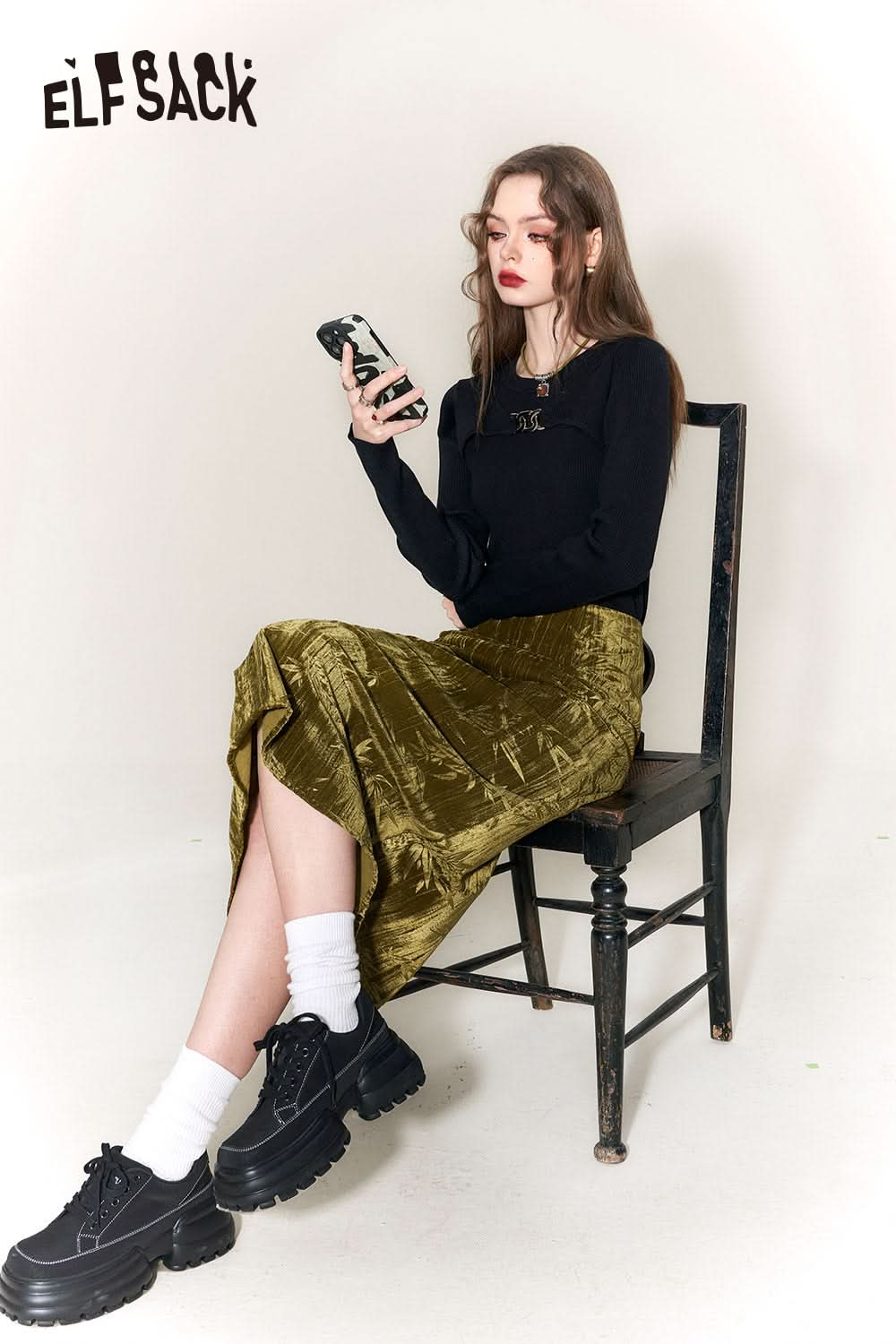 ELFSACK Chinese Style Slim Knitwear Women Solid Color Designer Tops