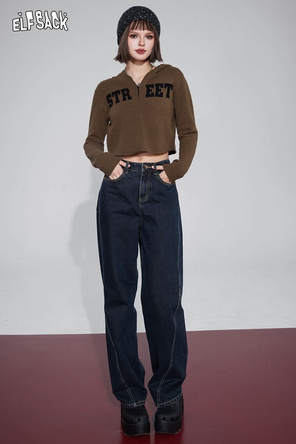 ELFSACK Christmas Hoodie Knitwears Women Slim Retro Tops