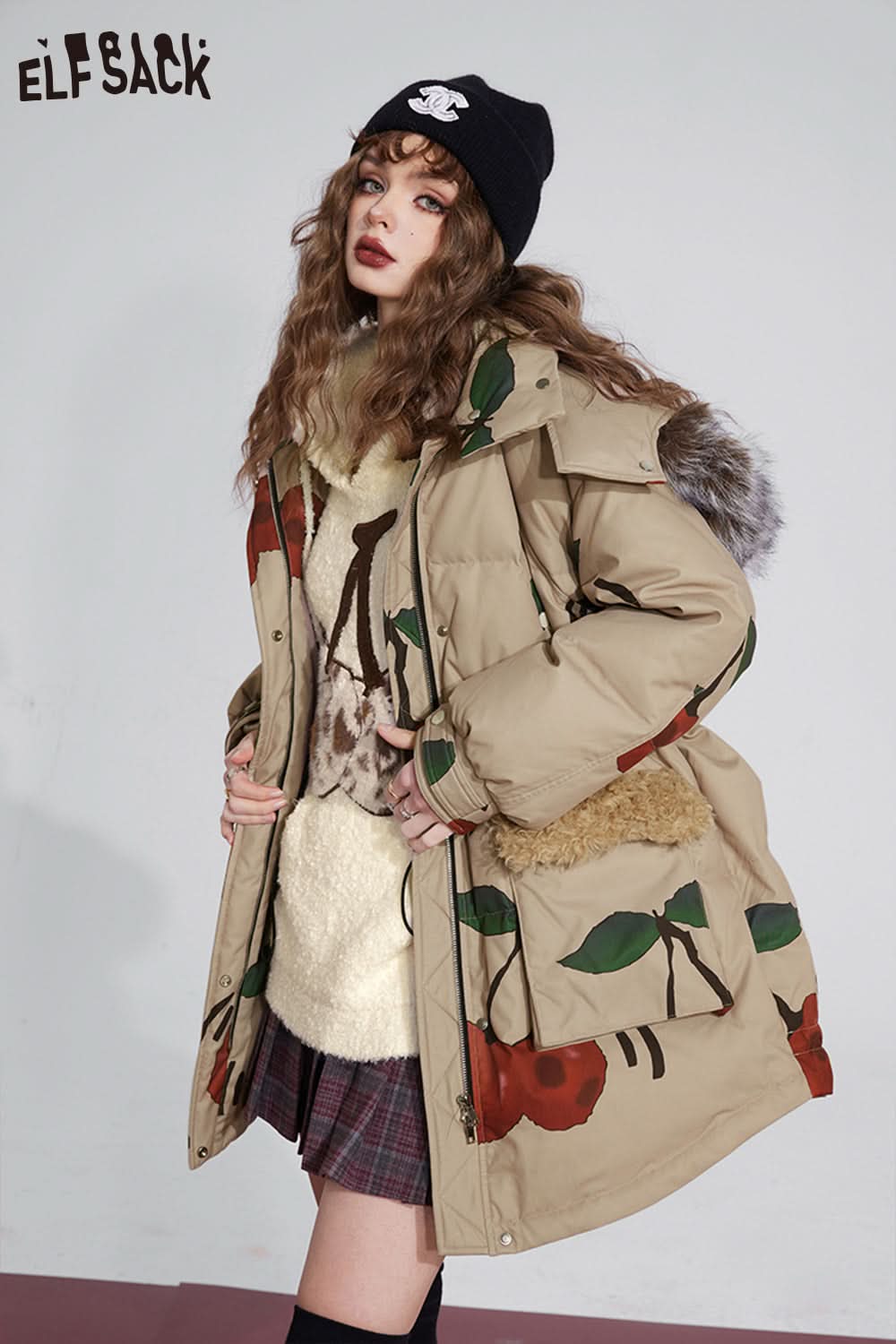 ELFSACK Graphic Cherry Korean Fashion Down Coats Women Designer Outwears