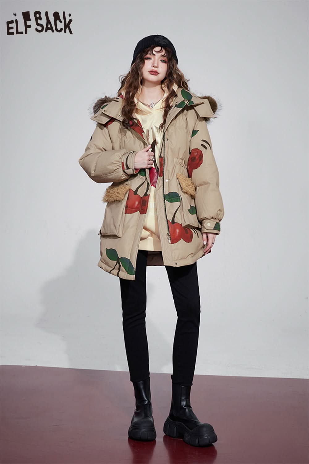 ELFSACK Graphic Cherry Korean Fashion Down Coats Women Designer Outwears