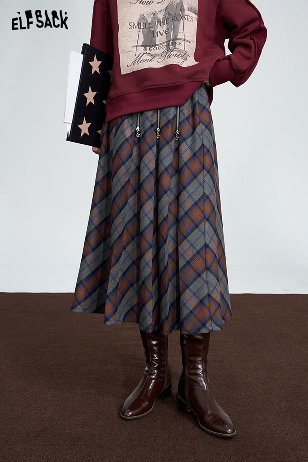 ELFSACK Checkered Pleated Skirt Woman Academic Style Casual Daily Skirt