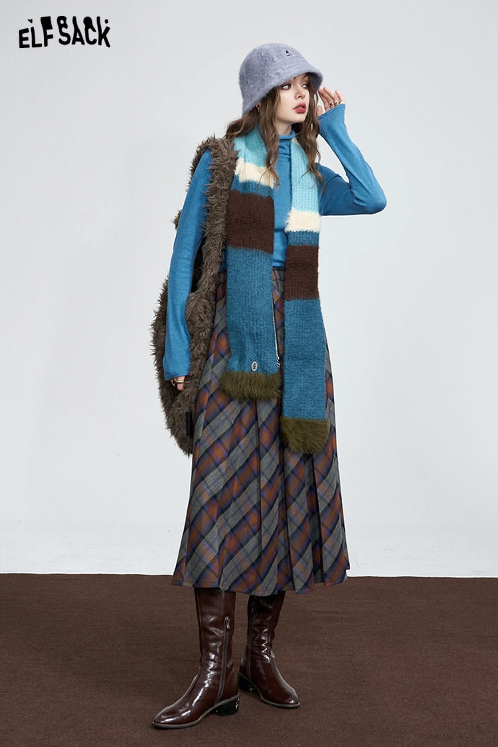 ELFSACK Checkered Pleated Skirt Woman Academic Style Casual Daily Skirt