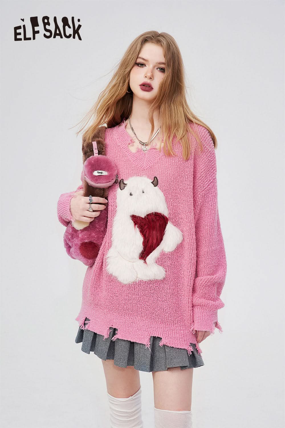 ELFSACK Underwear Women Bottoming Shirt Spring Slim Basic Long-Sleeved Knit T-Shirt Loose Heart Embroidered Spring New