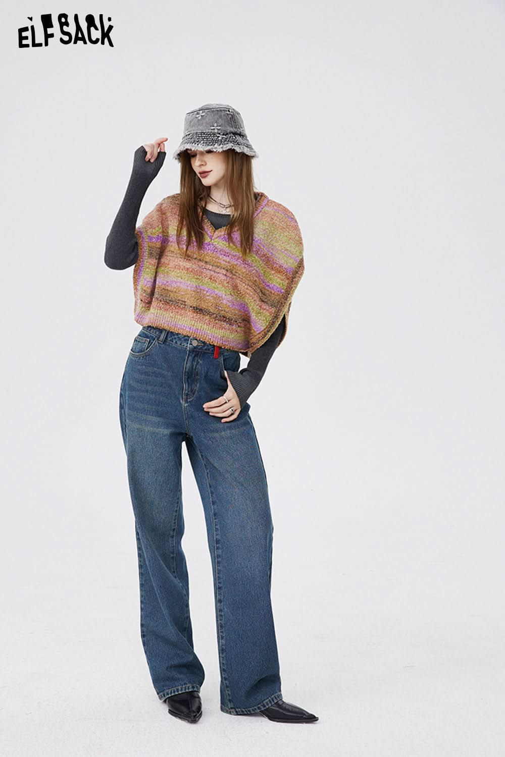 ELFSACK Female Vest Preppy Style Pullover Women Clothing Sweaters Aesthetic Sweater Blouse Tops Women's Warm Korean No Sleeve Woman Knitted