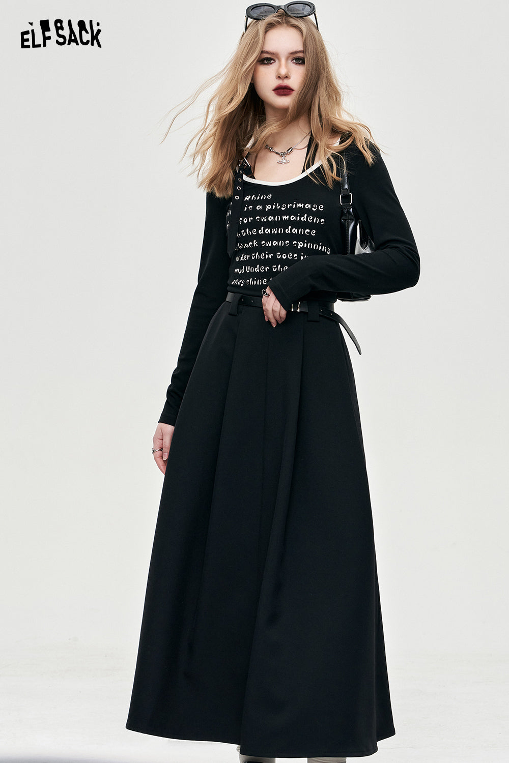 ELFSACK low cut neck contrast alphabet printing pullover dress spring sweet mid long length thin halter neck dress