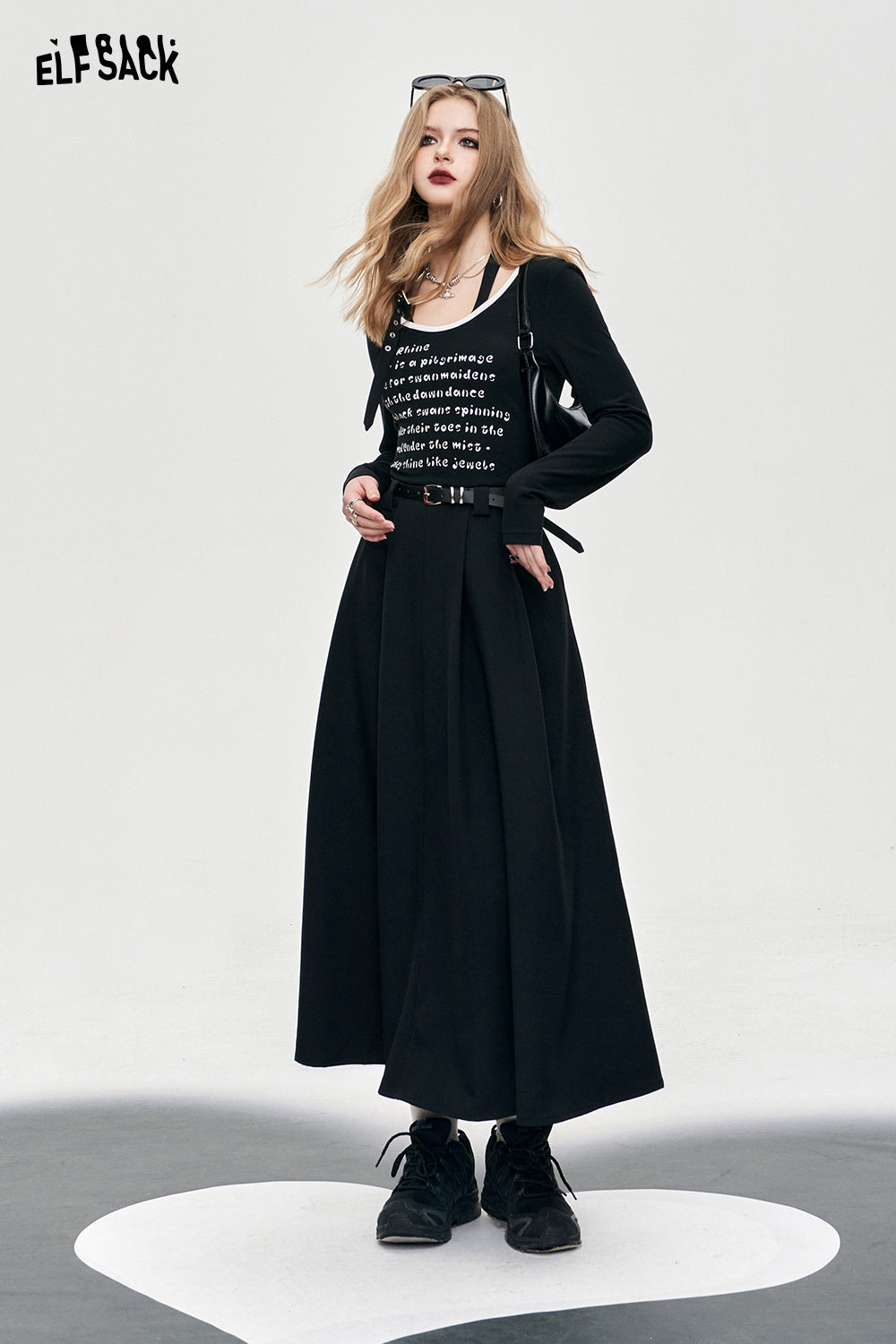 ELFSACK low cut neck contrast alphabet printing pullover dress spring sweet mid long length thin halter neck dress