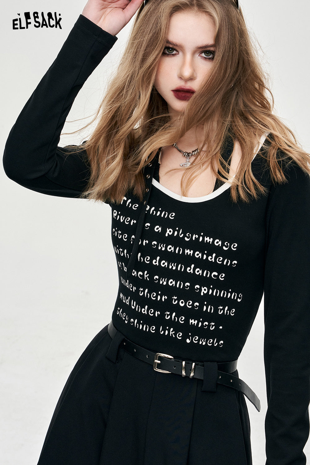 ELFSACK low cut neck contrast alphabet printing pullover dress spring sweet mid long length thin halter neck dress
