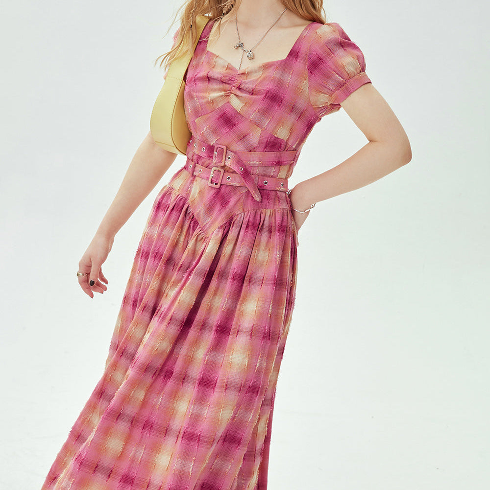 
                  
                    ELFSACK Bubble sleeve plaid dress for women in spring 2024, new casual waist tightening and slimming princess dress
                  
                