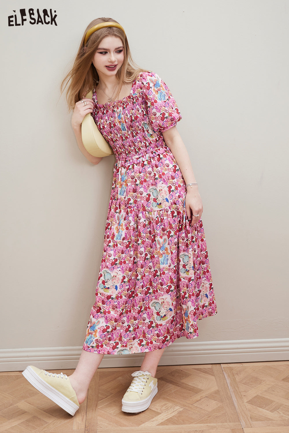 ELFSACK Palace style full print square neck dress for women in spring 2024, new design sense, waist cinching princess dress