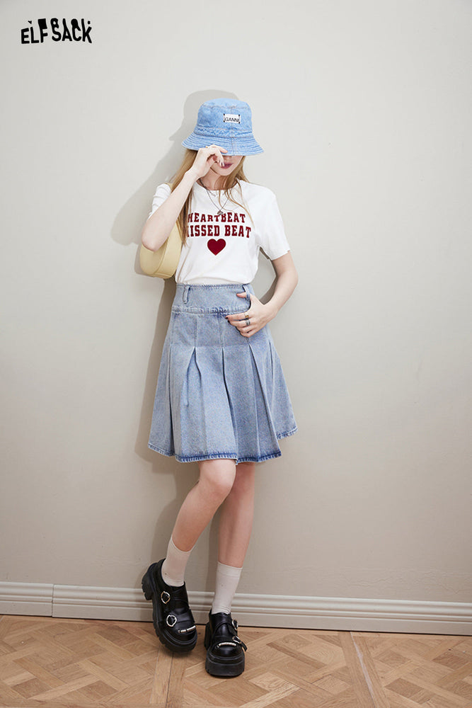 
                  
                    ELFSACK Letter printed white T-shirt 2024 spring new casual versatile loose and slimming short sleeved T
                  
                